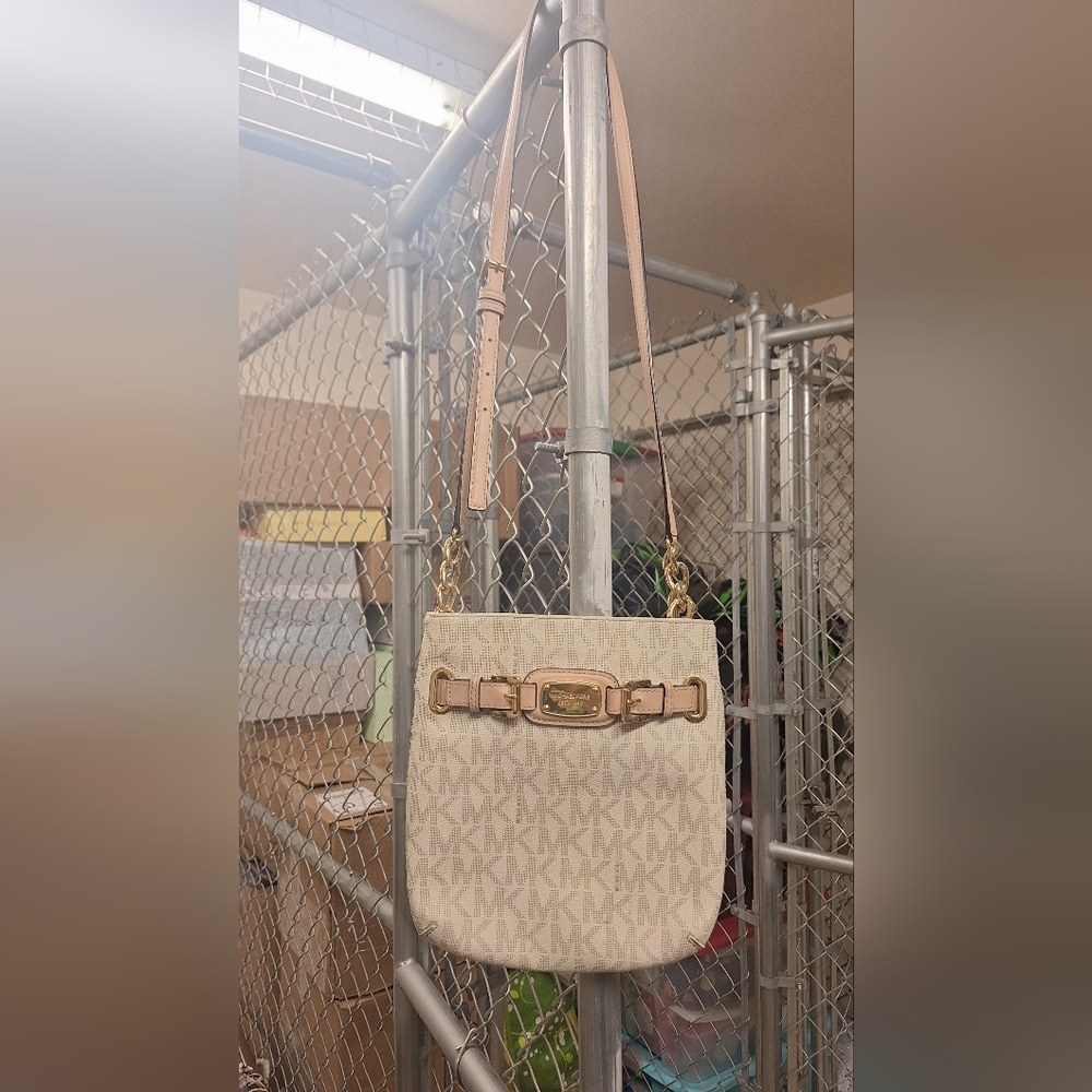 Michael Kors crossbody purse